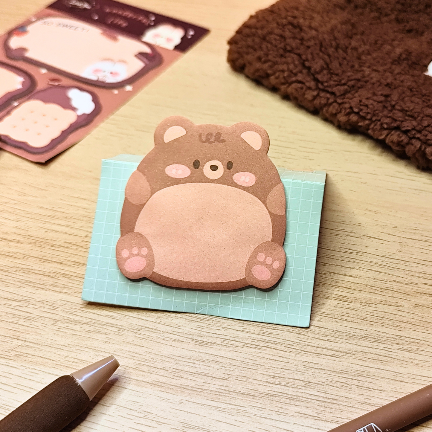 Standing Sticky Notes Animals Bear