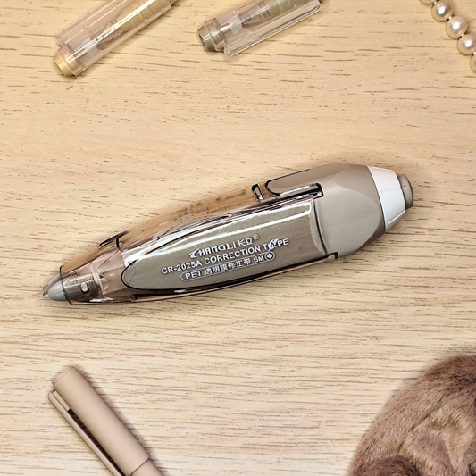 Korrektur Tape weiß, braune Hülle